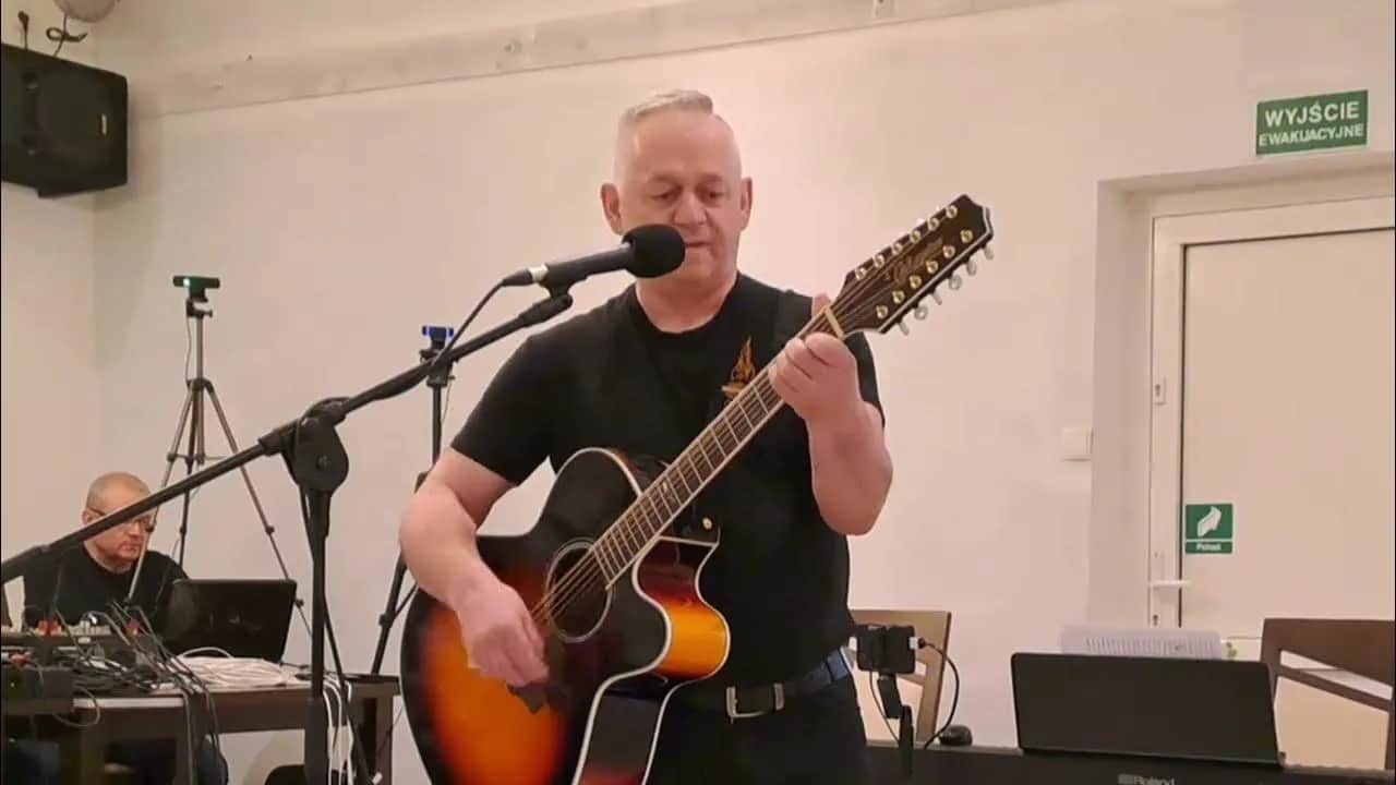 Nuty do kiedy w jasną spokojną cichą noc – znajdź idealne akordy